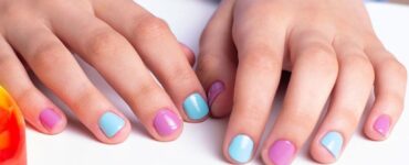 how-to-nail-polish-a-childs-manicure-at-home-for-beginners