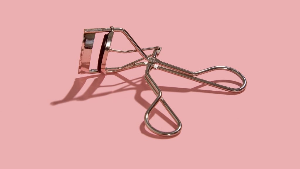 what-is-eyelash-curler